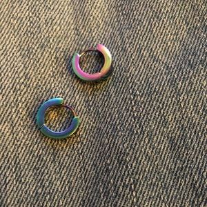 Very small hoop earrings.